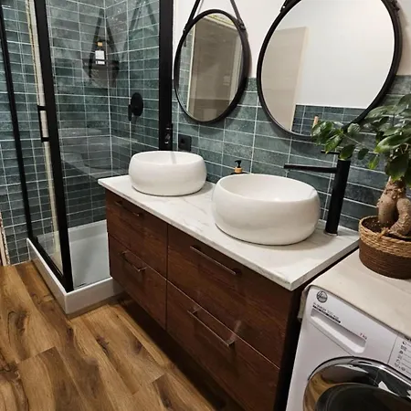 Wanderlust Traveller San Lazzaro Homestay szállás *